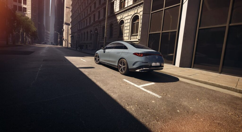 Mercedes-Benz CLA 200 AMG Line